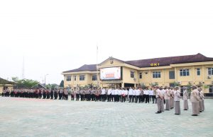 Kapolres OKI Tekankan Kedisiplinan dan Soliditas Antar Fungsi Saat Apel Pagi
