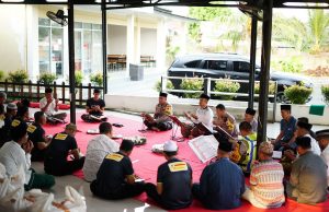 Kapolres OKI Pimpin Khataman Al-Qur’an Ramadhan di Masjid Al Faruq, Perkuat Iman Personel
