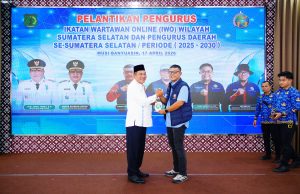 PW dan 5 PD se-Sumsel Resmi Dilantik, Yudhistira Ajak IWO Kontrol Lingkungan di Muba Sebagai Kawasan Tambang Minyak