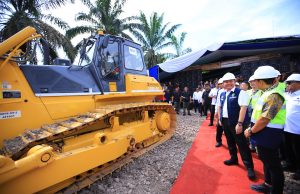 Gubernur Herman Deru Groundbreaking Jalan Hauling 10,46 Km di Muba, Dorong Ekonomi dan Keselamatan