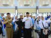 Wagub Cik Ujang Sambut Kepulangan 443 Jemaah Haji Kloter Pertama Embarkasi Palembang