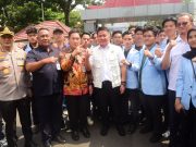 Herman Deru Temui Langsung Demo Mahasiswa UIN Raden Fatah, Respons Cepat Tuntutan Jalan, Kesehatan, dan Pendidikan