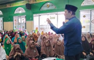 KUA Alang Lebar dan KDEKS Sumsel Gelar Literasi Keuangan Syariah bagi Majelis Taklim