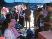 Bupati Muba berikan bantuan untuk korban kebakaran di Desa Teluk Kecamatan Lais