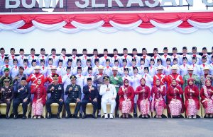 Paskibraka Sukses Tuntaskan Tugas, Merah Putih Berkibar Khidmat di Griya Bumi Serasan Sekate *Bupati Toha Pimpin Upacara HUT ke-81 RI*
