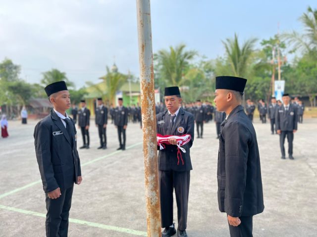 HUT RI