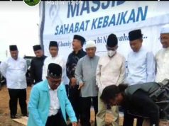 Peletakan Batu Pertama Masjid Sahabat Kebaikan, Kepala KUA Alang-Alang Lebar Dorong Konsep Ekoteologi