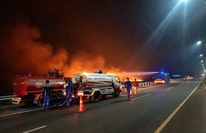Respons Karhutla di Sekitar JTTS, Hutama Karya Perkuat Kesiapan Penanganan dan Imbau Pengguna Tol Waspada*